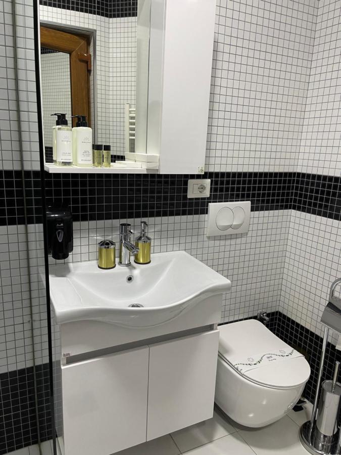 Hotel Dardania Kukes 외부 사진