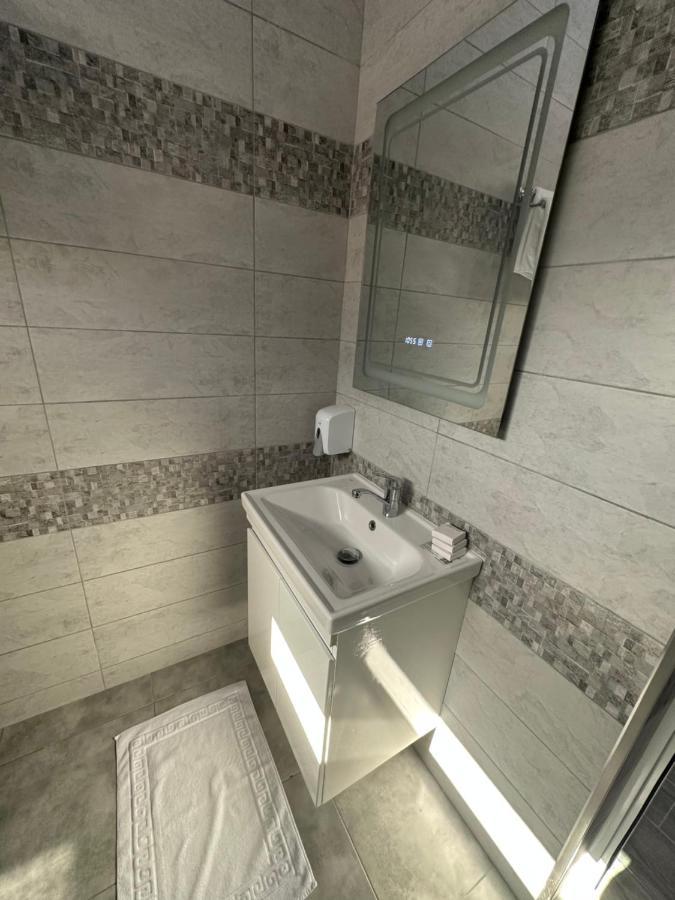 Hotel Dardania Kukes 외부 사진